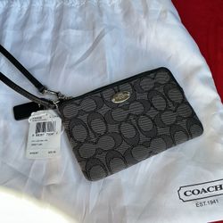 Coach Wristlet  New