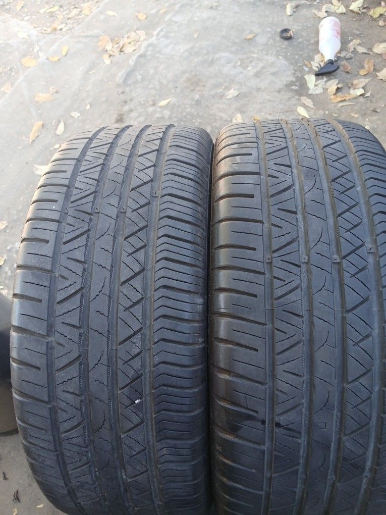 A Pair Of 215/45/17 Cooper Zeon RS3-G1 Only 2 Tires $100