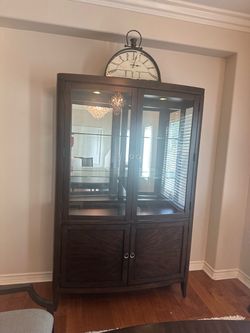 Modern Macy’s China Cabinet with Interior Lighting – Dark Wood & Glass