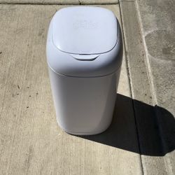 Diaper Genie 