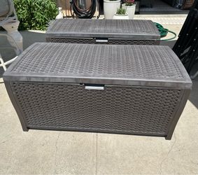 2 Suncast Deck Boxes
