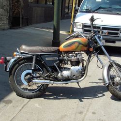 1977 TRIUMPH Bonneville model T140