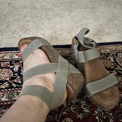 Sandals  Khaki 