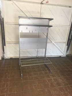 Free standing shelf