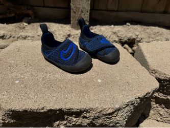 Nike Swoosh 1