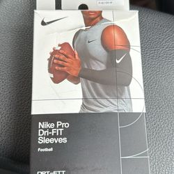 Nike Pro Dri-FIT Sleeves  pack of 2 (size S-M)
