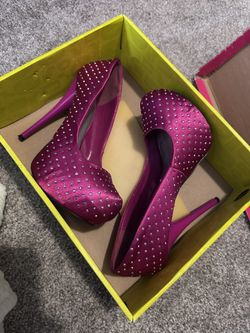 Women’s Shoes 