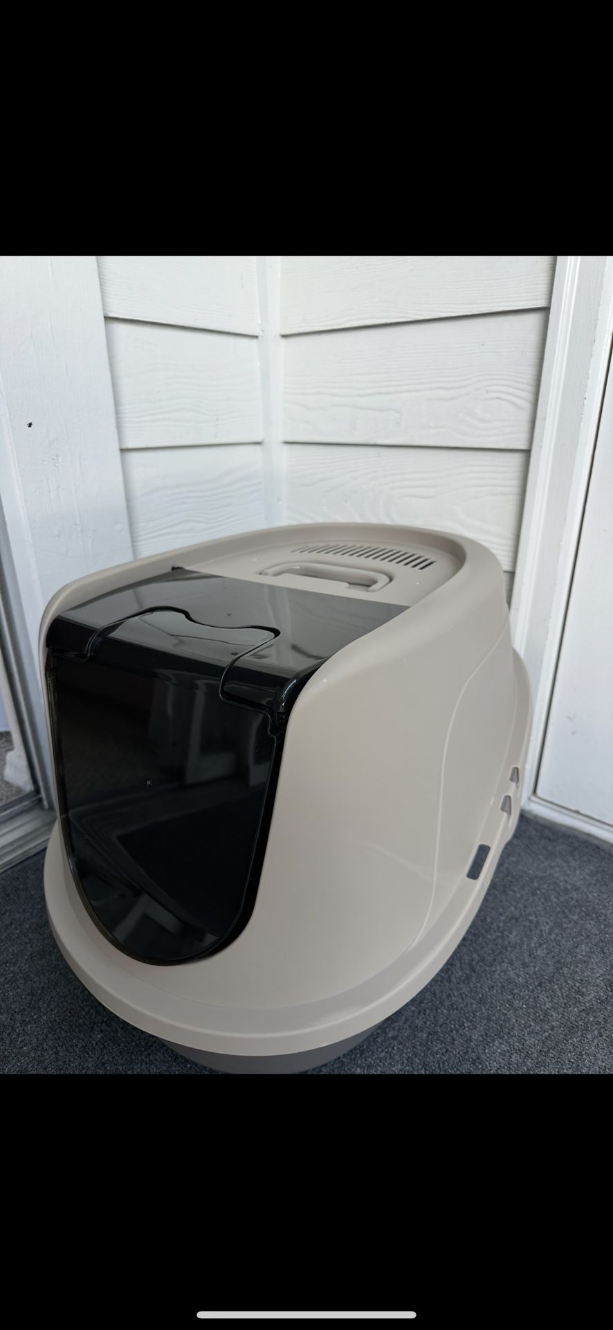 Cat toilet.