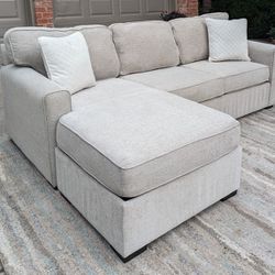 Living Spaces Sectional Couch W/ Pullout Bed, DELIVERY AVAILABLE!!