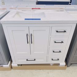Brand New Beautiful Bathroom Vanity “36” single sink, Soft Close Solid Wood in White Color, 5 drawers and 2 doors and modern handles in Black