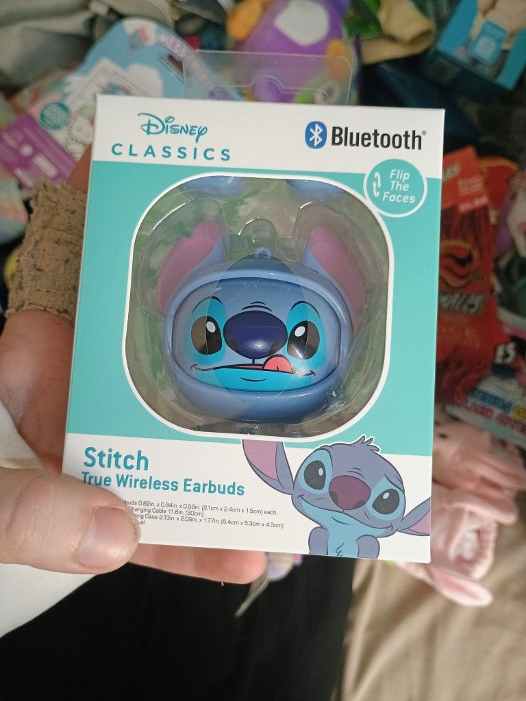Stitch Earbuds