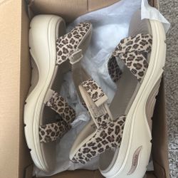 Skechers Arch Fit Sandals Leopard Print