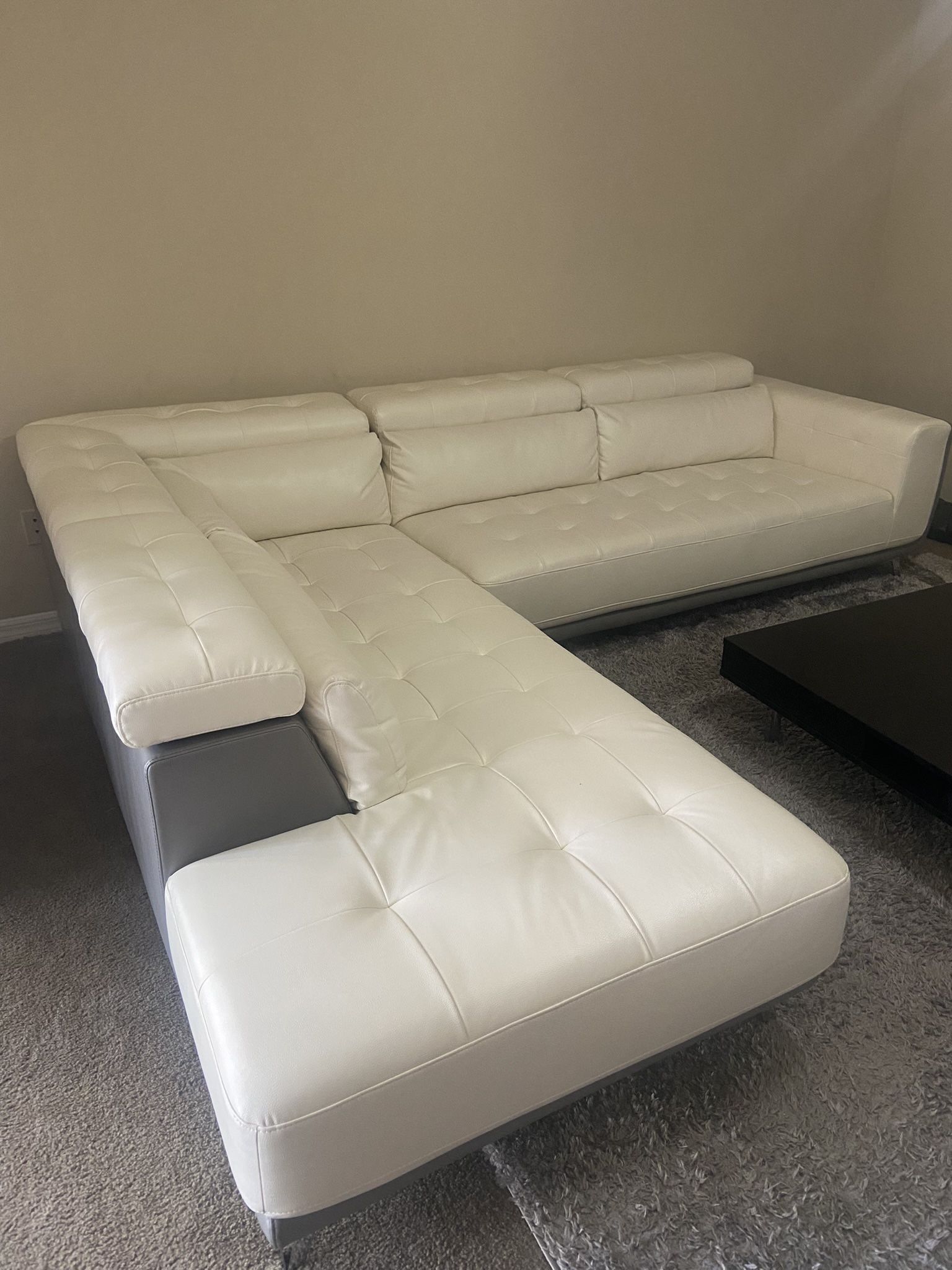 Sectional Sofa White Pearl