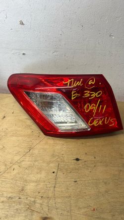 2009 2010 2011 Lexus es330 driver side taillight