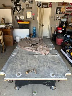 Pool table