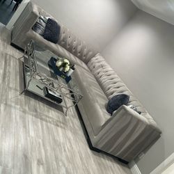 Sectional With Coffee Table Great Condition 