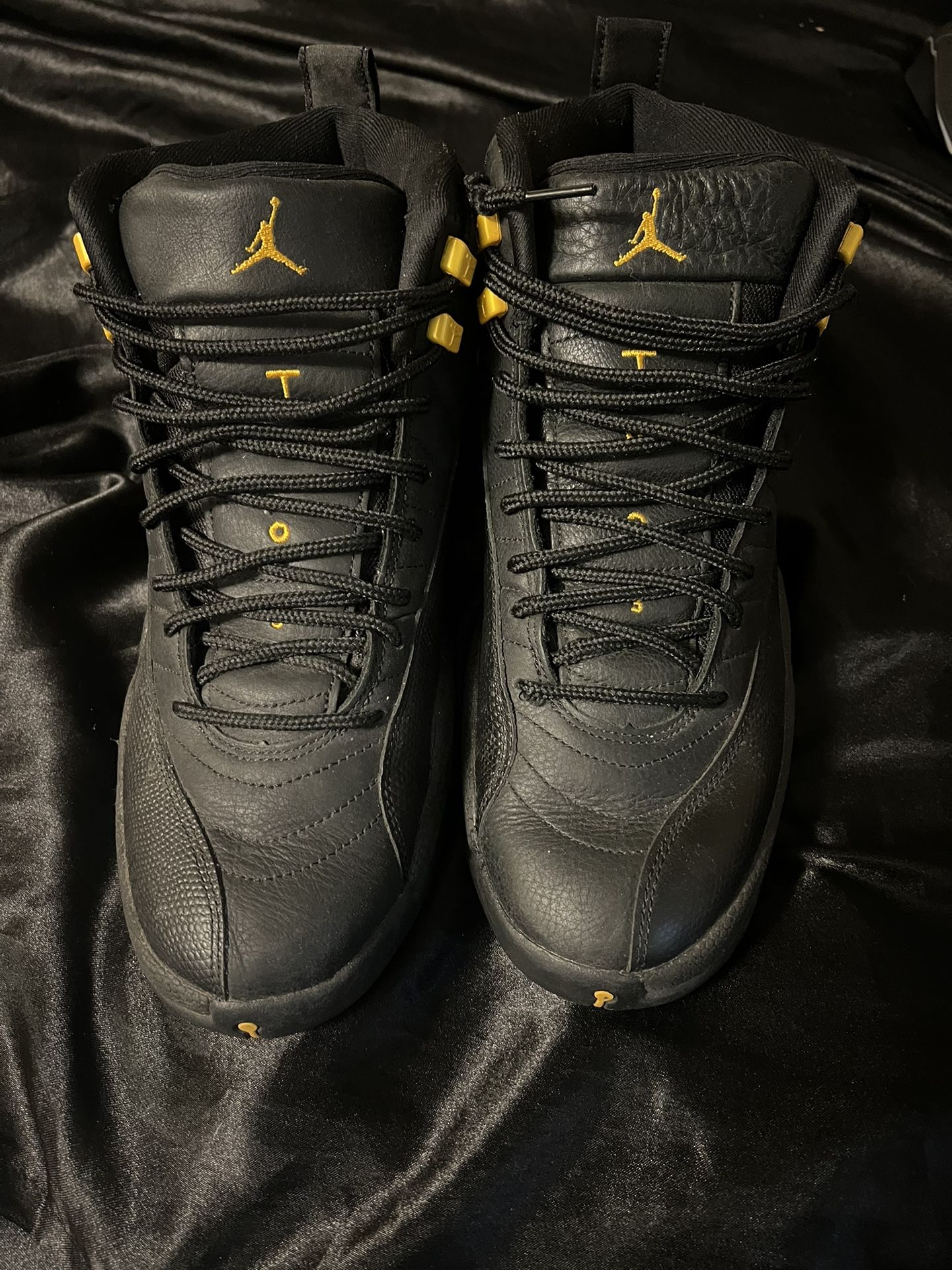 Selling Jordan 12’s black taxi $150