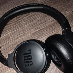JBL headphones 
