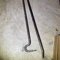 2-2’ pry bars all metal used