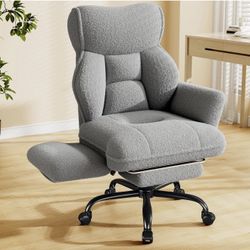 Office Chair with Adjustable Arms and Back