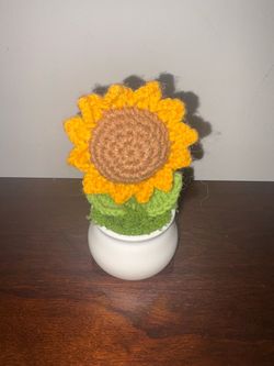 Small Crochet Sunflower