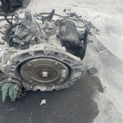 Transmission 14 Dodge caravan. Good Condition. $900 OBO