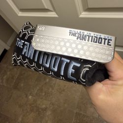 Bettinardi Antidote SB1 34” RH - MINT/LN