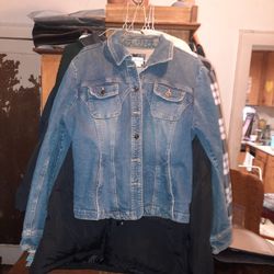 Size Large Jean Jacket 