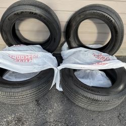 Yokohama Geolander X-CV 255/60R20 112H Set of 4 Almost New - $300