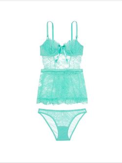 VICTORIA'S SECRET SIZE M 