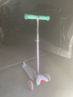 Kids 3-Wheel Kick Scooter Mermaid Design