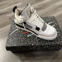 Jordan 4 Retro