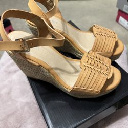Sandal Wedge / Size 6