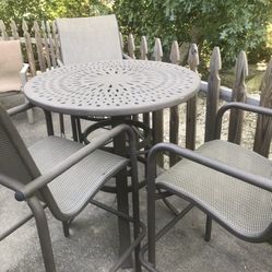 Wrought Iron Bar Table And  4 Chairs