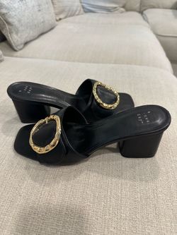 BRAND NEW A NEW DAY WOMEN’S GOLD BUCKLE MULE HEELS SIZE 8