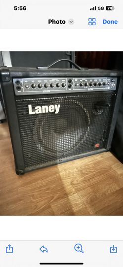 Amplifier Bass  Electric Guitar Amplifier. Good Conflation 