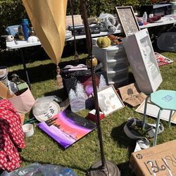 Free stuff yard sale