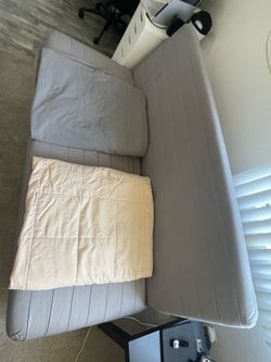 IKEA BEDDINGE LÖVÅS Sofa Bed / Futon – Includes 2 Washable Covers