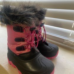 Snow Boots Size 9