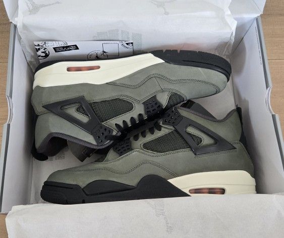 For Sale: 
Brand New Never Worn Nike Air Jordan 4 Retro Undefeated size 12