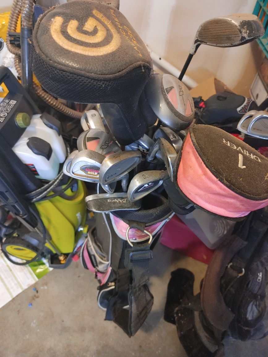 2 golf bag sets