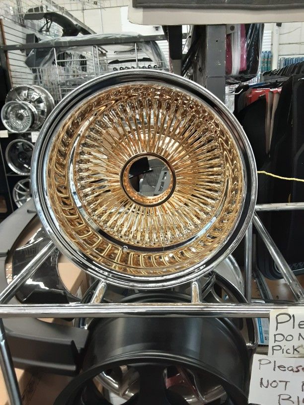 Center Gold 13x7 100 Spoke For 1899 With 4 Knockoff And 4 Adapter