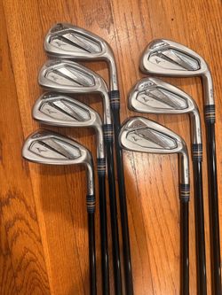Mizuno JPX 925 Hot Metal Iron Set