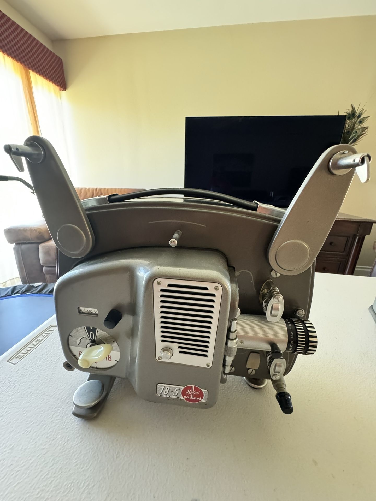 Bolex Paillard Beautiful 18-5 8mm Movie Projector. Untested No Cord. Shipping Avail