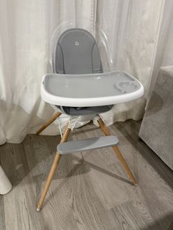 Munchkin 360 Cloud Baby High Chair