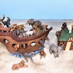 Porcelain Noah’s Ark