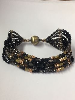 BEAUTIFUL LADIES BRACELET 6” LONG