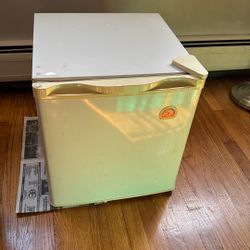 Small Refrigerator 