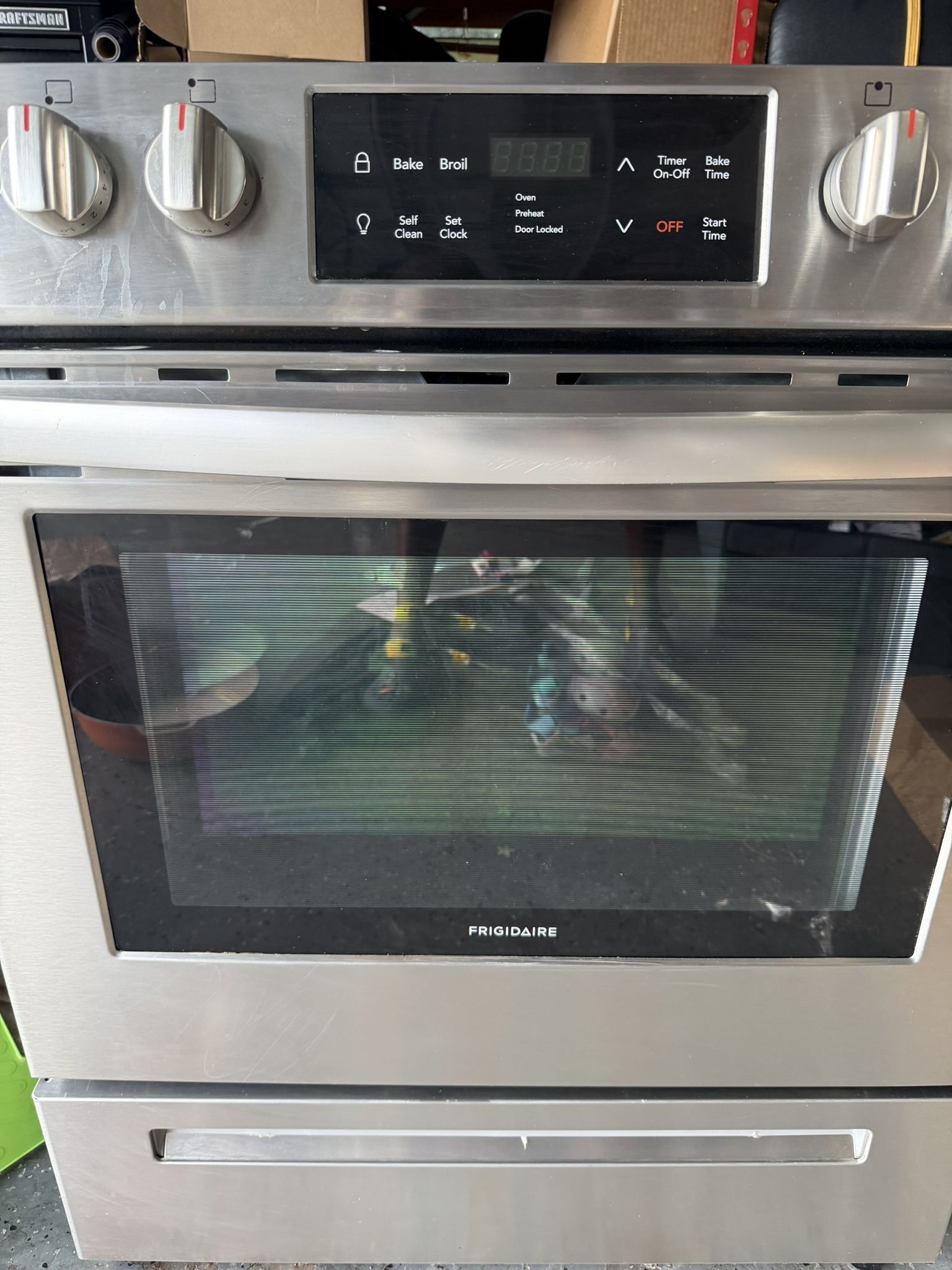 frigidaire range stove . LFEH3054UF