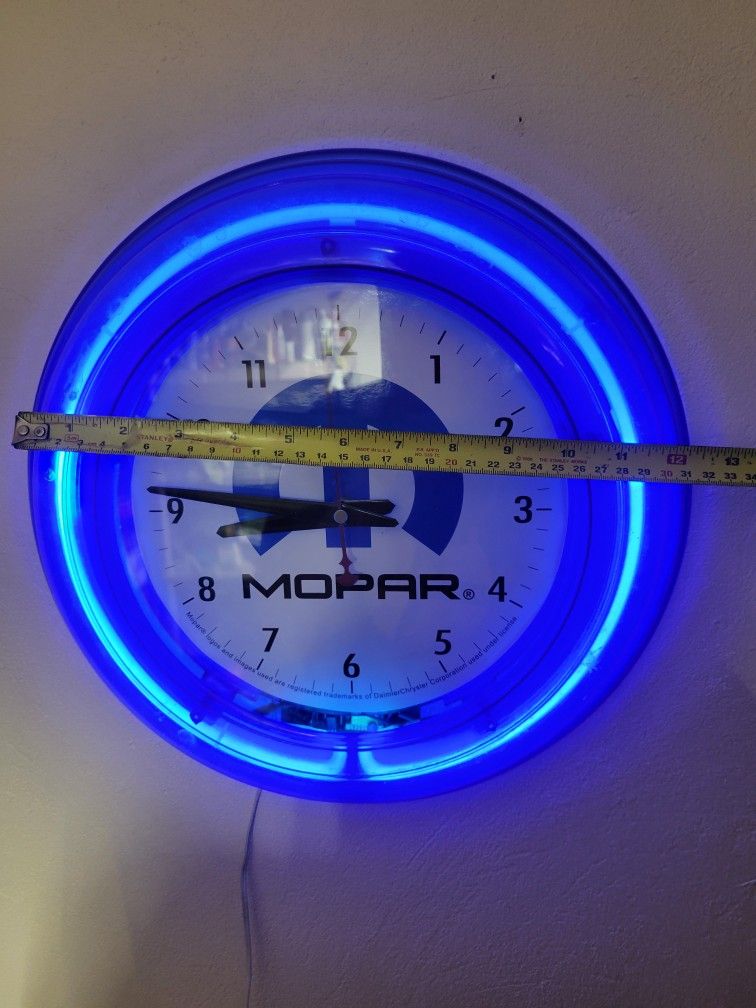 MOPAR Real Neon Clock Local Pick Only